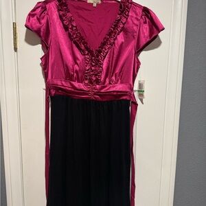 Bebop Fuchsia Ruffled V-Neck Top